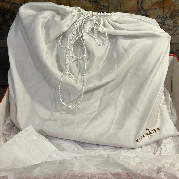 Coach Berry City Tote - Picture 9 of 10